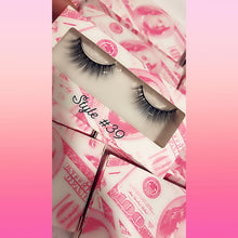 Load image into Gallery viewer, Pretty Lash #39