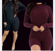 Load image into Gallery viewer, Jaqueline Romper Reversible (Burgundy)